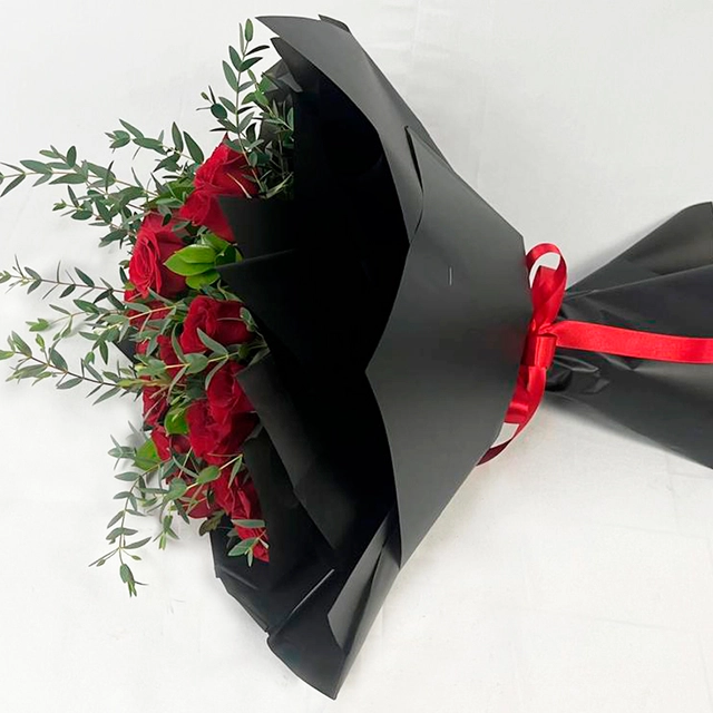 RAMO AMOR ETERNO DE 24 ROSAS ROJAS