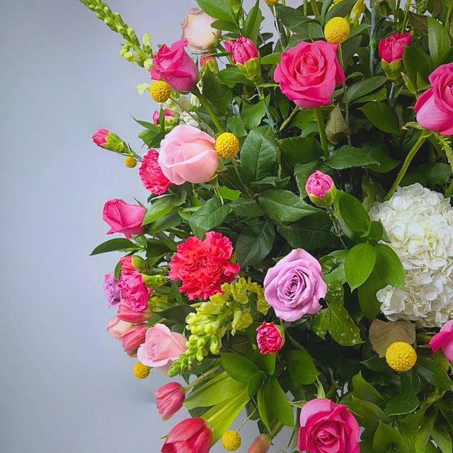 Canasta Jumbo con Rosas y Hortensias