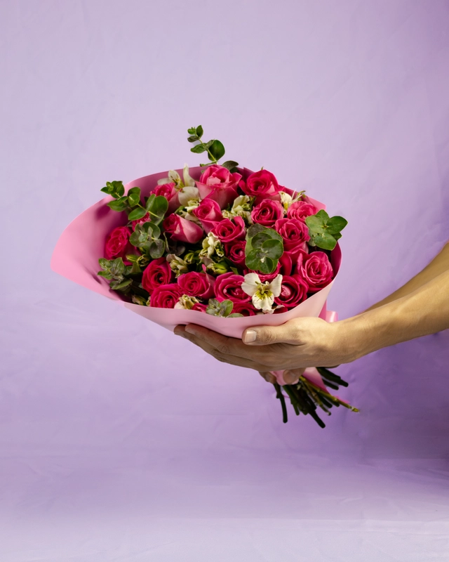 Bouquet Sensación de 24 Rosas Rosas