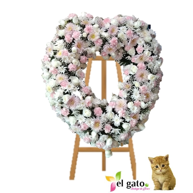Arreglo Funerario en Forma de Corazón